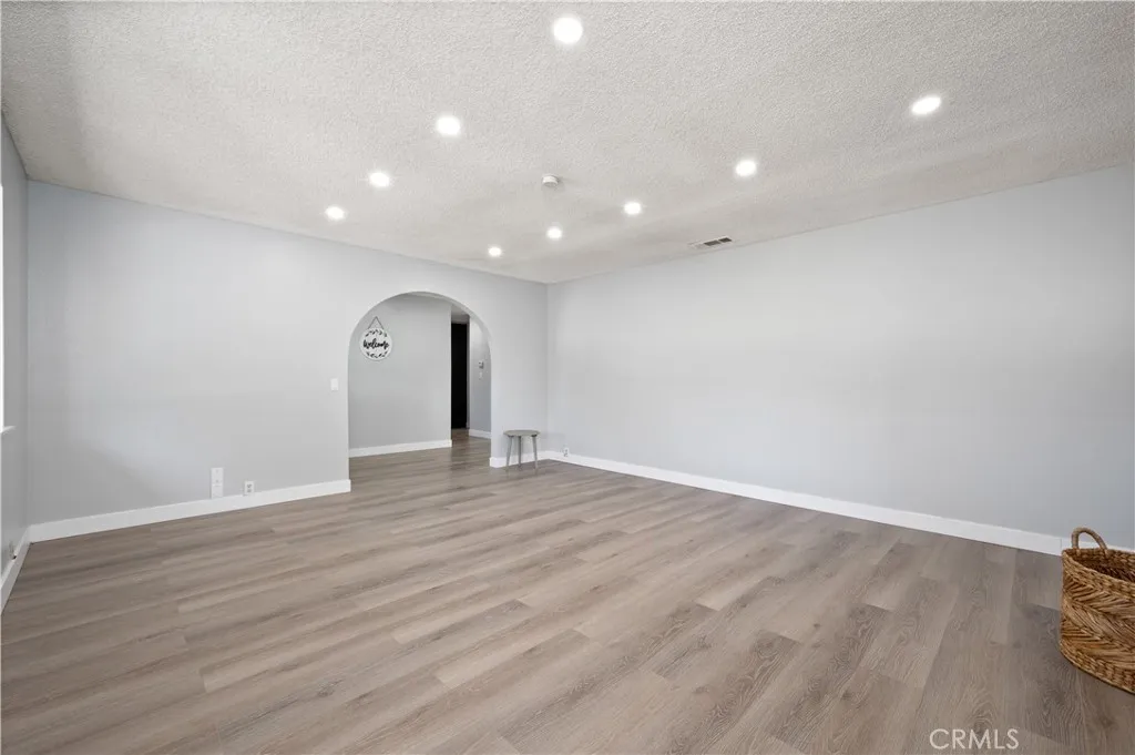 18561 Bert Road, Riverside, California 92508 home-pic-9